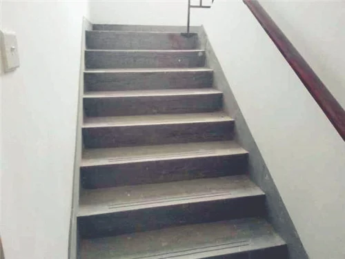 水泥楼梯最便宜的处理方法是什么