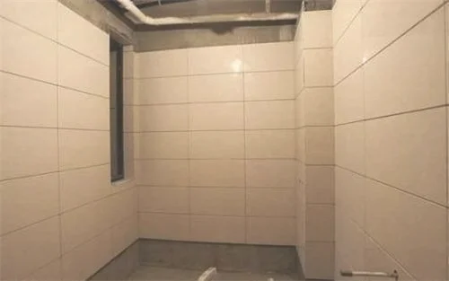 卫生间贴砖是墙压地好还是地压墙好