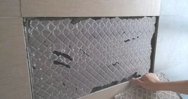 卫生间墙砖掉了怎么办