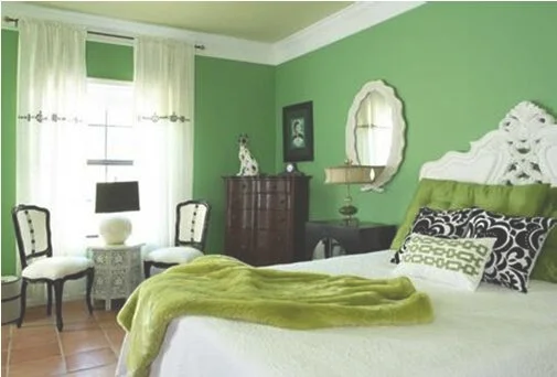 绿色墙布配什么颜色的窗帘好